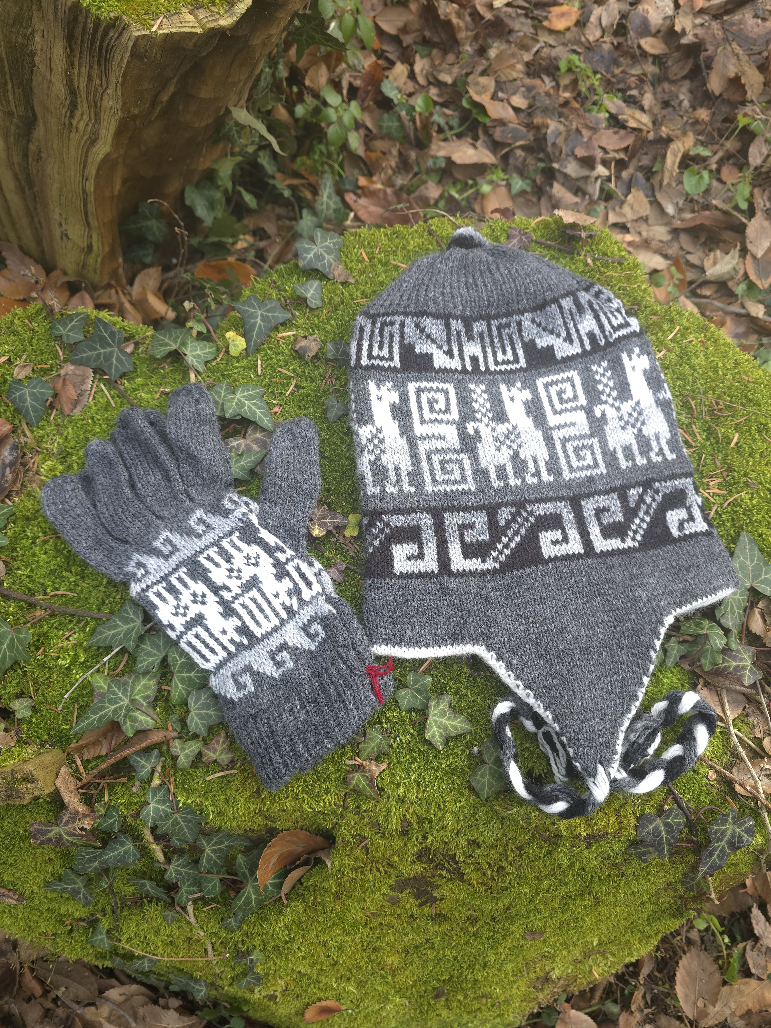 Set coordinato Cappello + Guanti in Lana di Alpaca