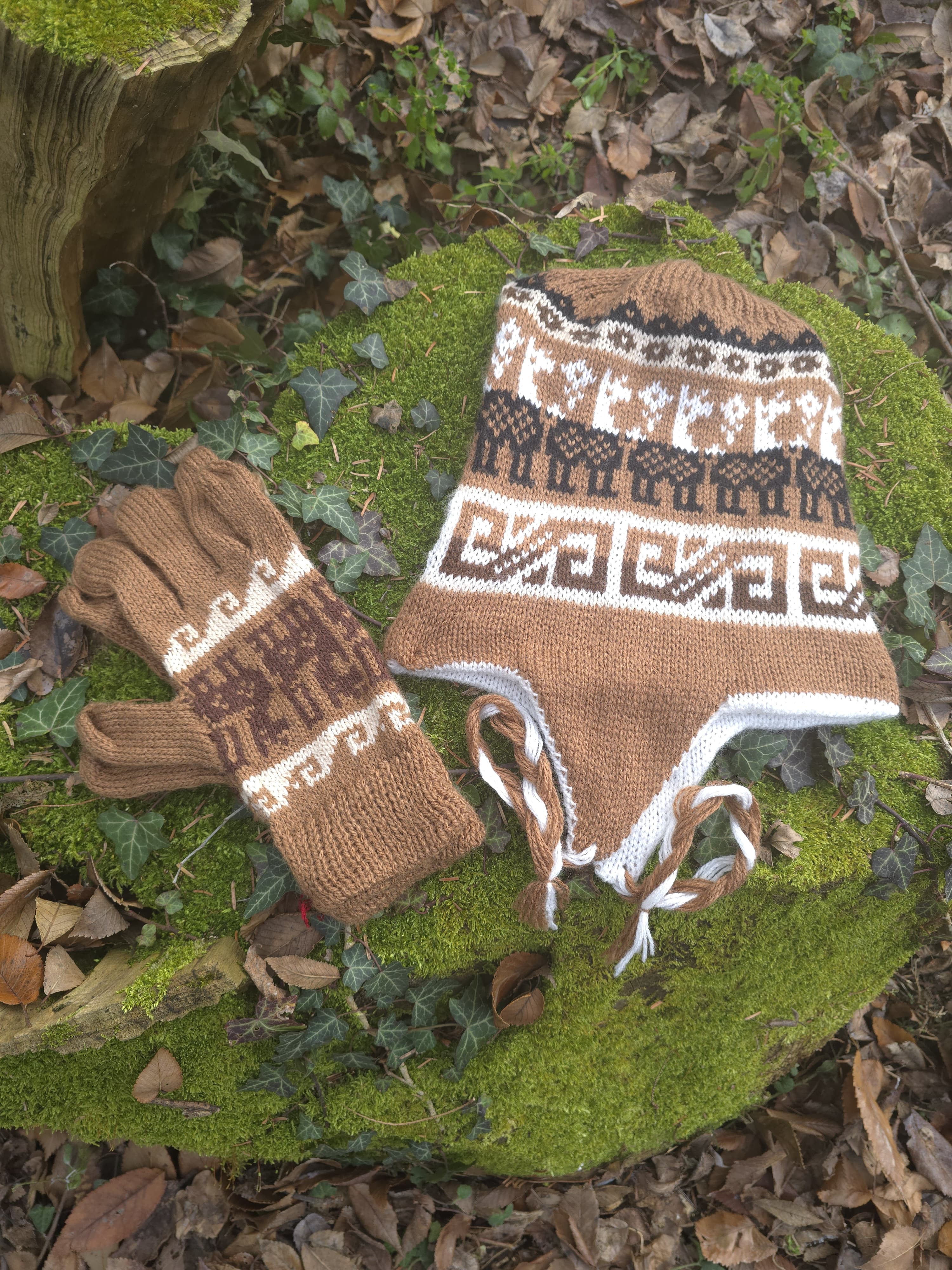 Set coordinato Cappello + Guanti in Lana di Alpaca