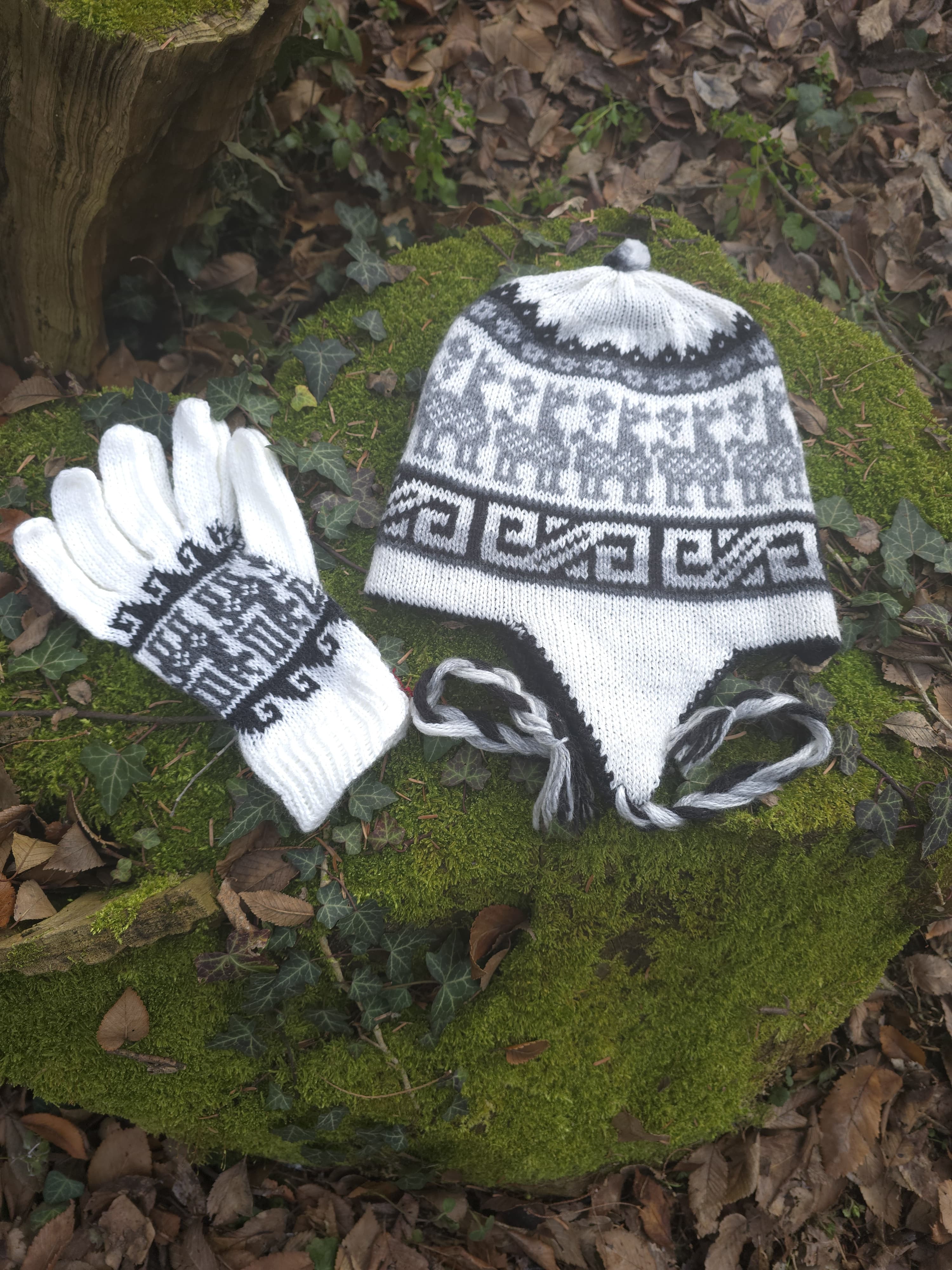 Set coordinato Cappello + Guanti in Lana di Alpaca